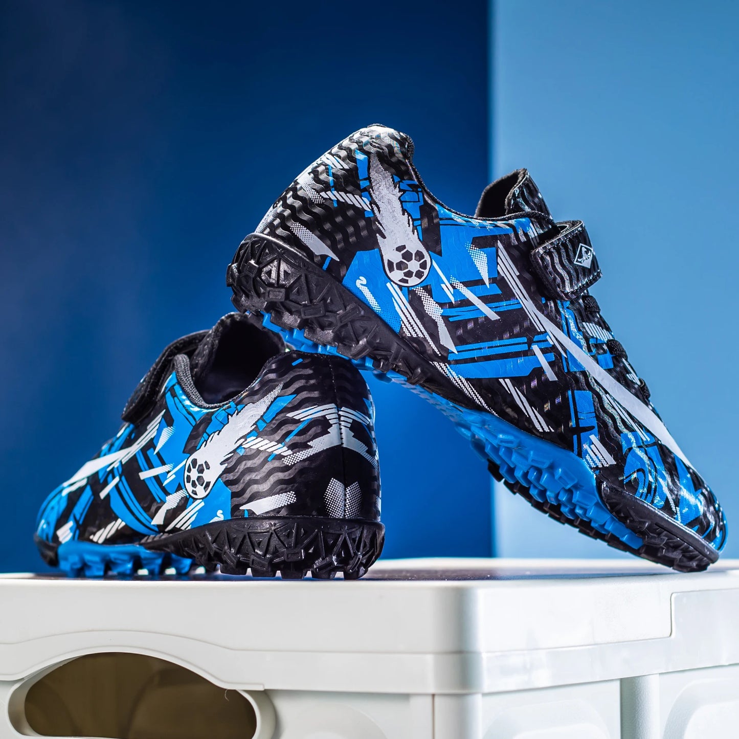 Kids Football Boots Soccer Shoes FG/TF School Football Boots Boys Girls Cleats Grass Sneakers Child Outdoor Athletic Training