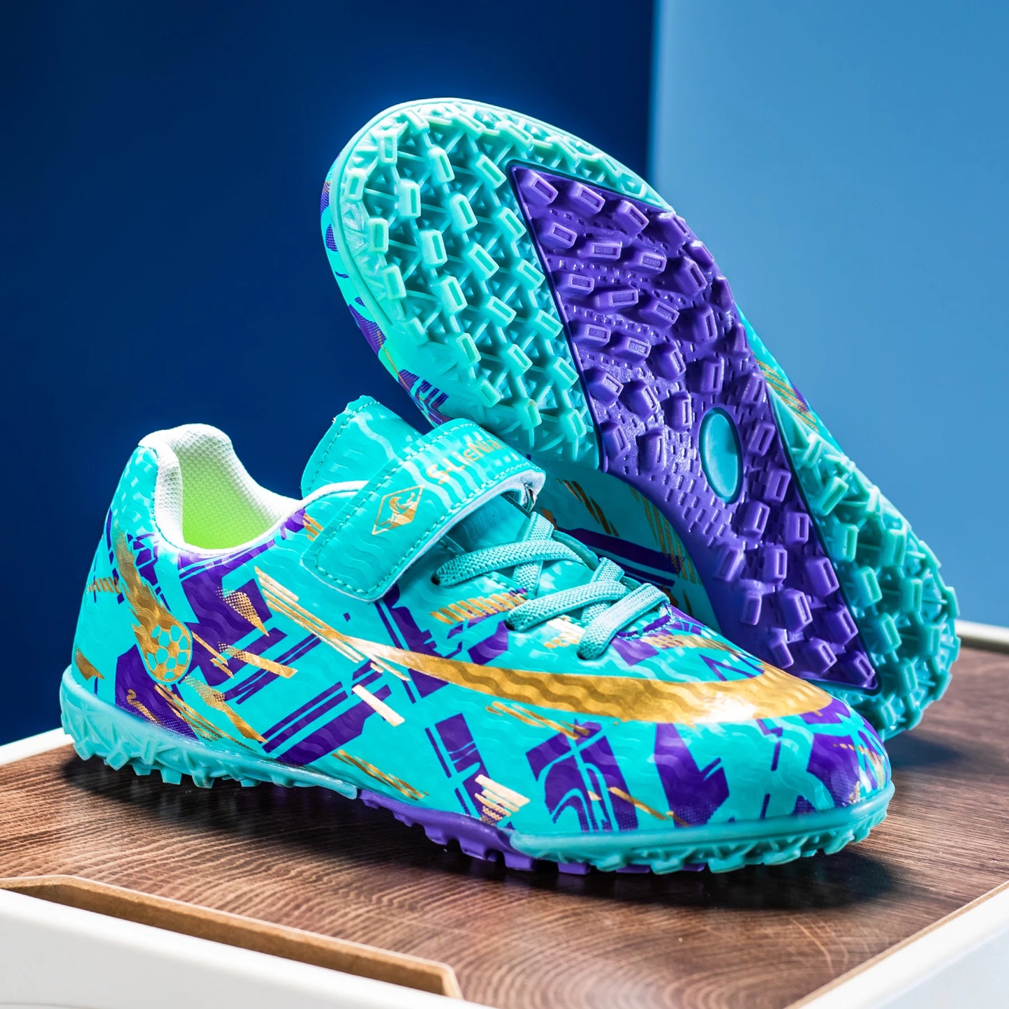 Kids Football Boots Soccer Shoes FG/TF School Football Boots Boys Girls Cleats Grass Sneakers Child Outdoor Athletic Training