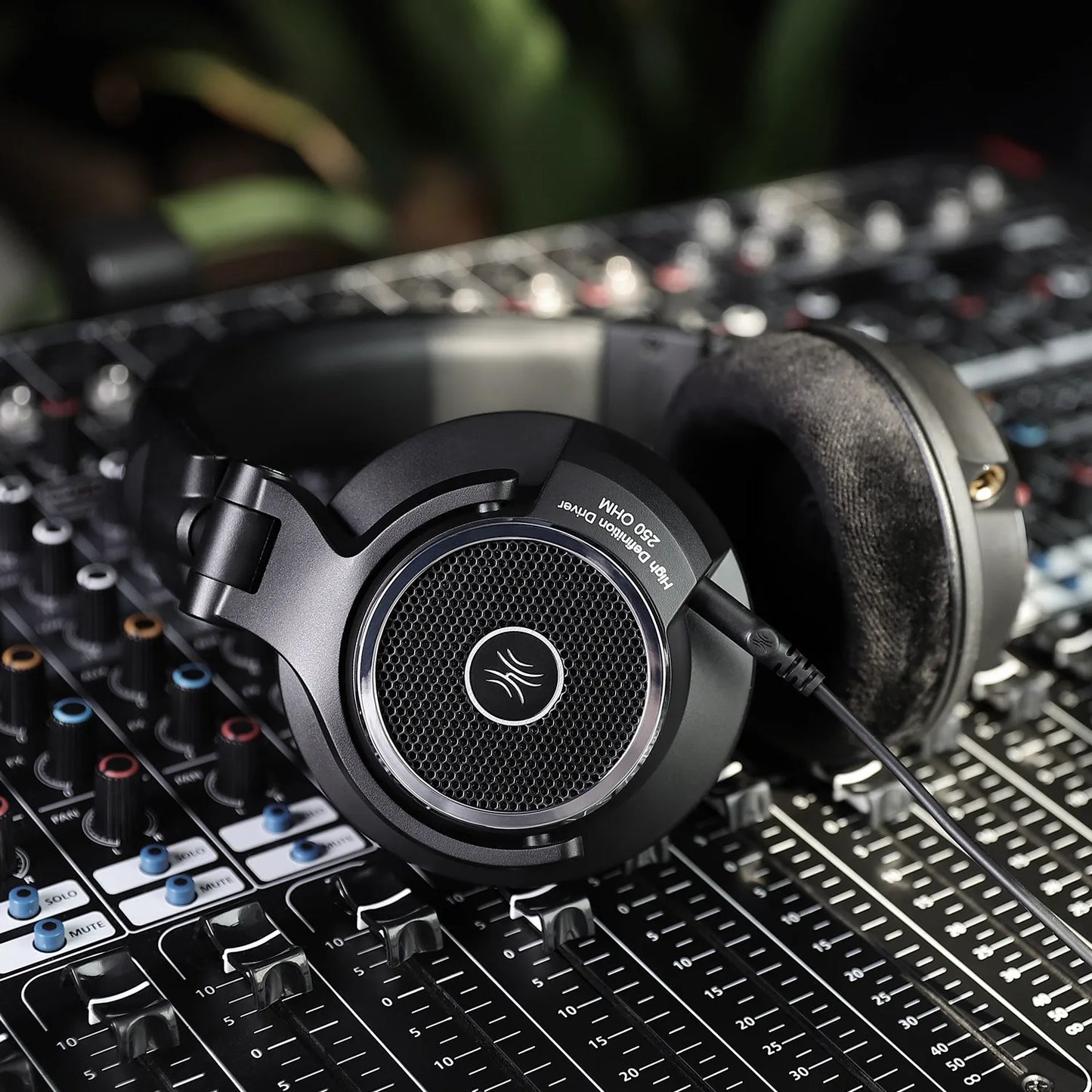 Oneodio Monitor 80 Open Back Headphones Wired Over Ear 250Ω Audiophile HiFi Headphones Hi-Res Audio Professional Studio Headset