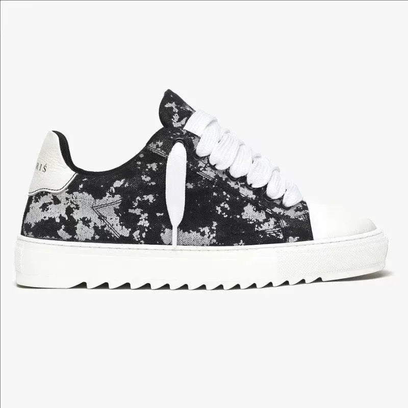Chaussures de skate décontractées et respirantes pour hommes, semelle épaisse, baskets de sport polyvalentes, en toile grise denim imprimée, style spray, chaussures en toile