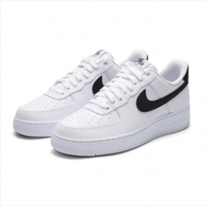 Nike Authentic AF1 Air Force One, baskets basses décontractées pour hommes, chaussures de skate élégantes et confortables pour toutes les occasions CT2302-100