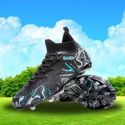 Chaussures de football, sneakers, chaussures de soccer, au-dessus de la cheville mais pas jusqu'au genou, semelle antidérapante à crampons.