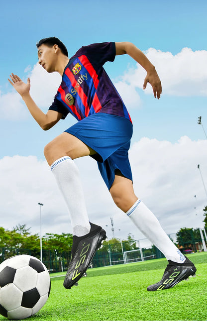 New Men Football Boots Match Grass Cleats High-quality Soccer Shoes Futsal Sneakers Non-Slip Indoor Hot-selling High-top Outdoor