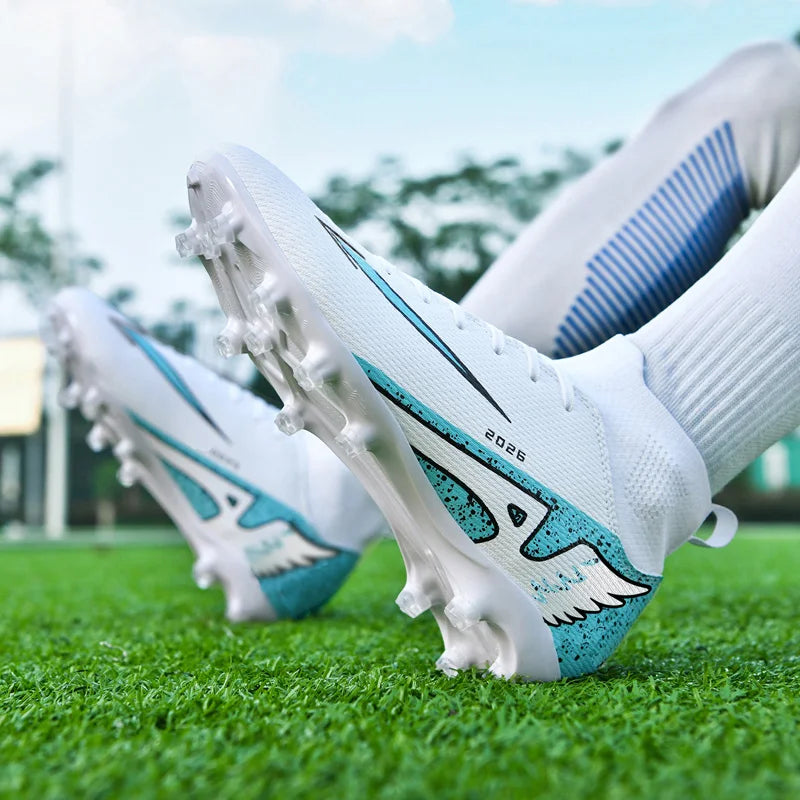 New Men’s Soccer Shoes High-Quality Indoor Football Boots Sports Shoes Futsal High Ankle Non-Slip Outdoor Ultralight Non-Slip