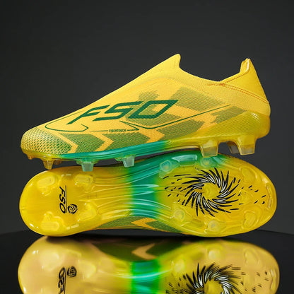 Nouvelles chaussures de football pour hommes, légères, très vendues, de haute qualité, crampons pour terrain en herbe, chaussures de football mi-hautes, baskets antidérapantes pour l'extérieur.