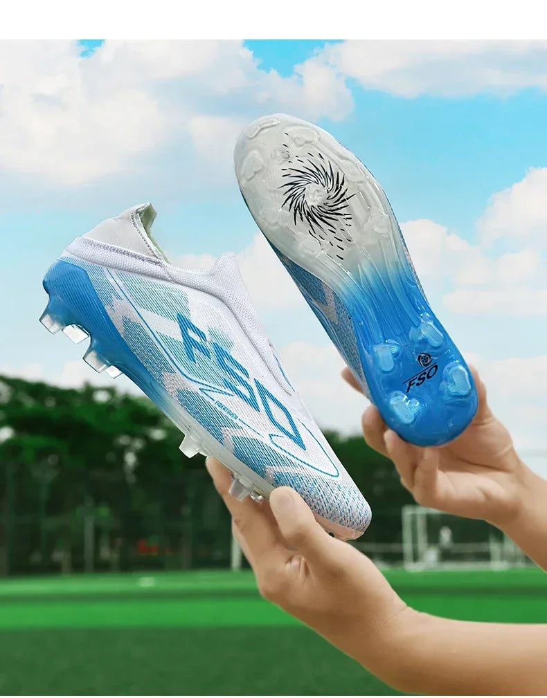 Nouvelles chaussures de football pour hommes, légères, très vendues, de haute qualité, crampons pour terrain en herbe, chaussures de football mi-hautes, baskets antidérapantes pour l'extérieur.