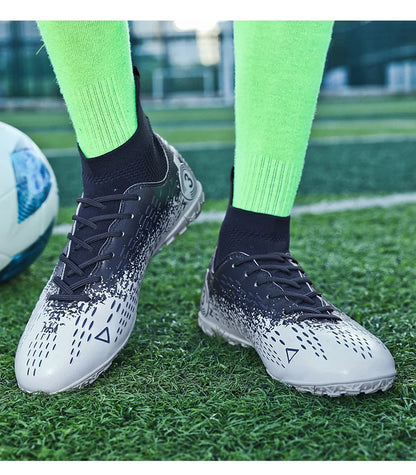 Teenage Adult Football Shoes New Fashion Large Size Sneaker Outdoor Professional Competition Training Football Footwear 31-48