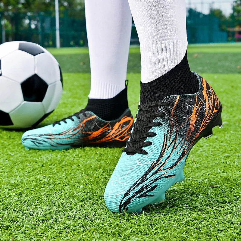 Nouvelles chaussures de football pour hommes, très vendues, chaussures de football à tige haute, crampons de futsal pour terrain en herbe, baskets d'intérieur de haute qualité, antidérapantes pour l'extérieur.