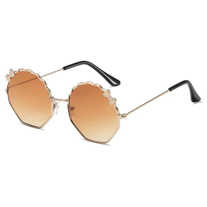 Lunettes de soleil tendance pour enfants, garçons et filles, lunettes anti-UV, lunettes pour bébés, lunettes mignonnes à nœud pour petites filles, lunettes en forme de coquillage, monture en métal