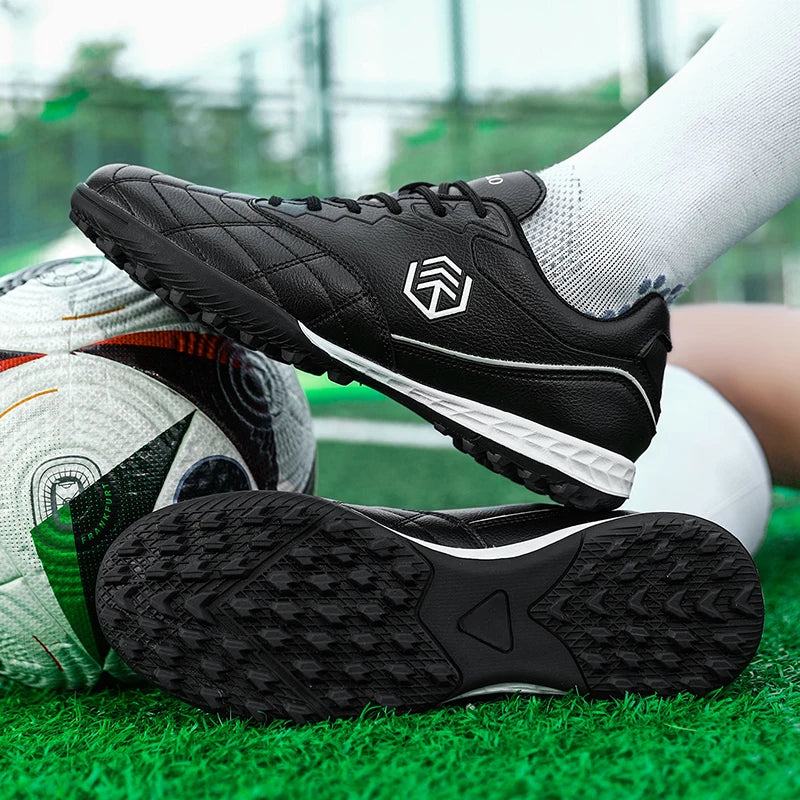 Men Long Spike Football Soccer Boots Outdoor Male Gym Training Sneakers Big Size Black White for Teenager Sports