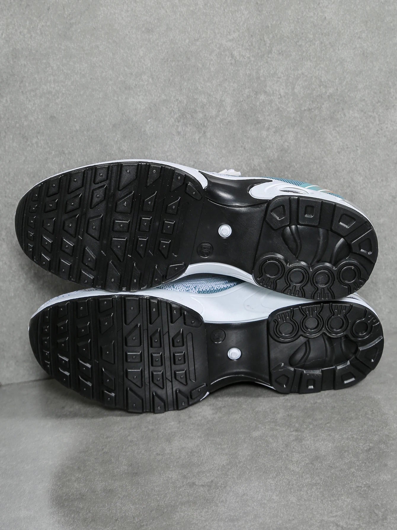 Men's shoes Autumn Men's casual shoes: Fashionable versatile breathable mesh casual sports shoes Affordable Free shipping