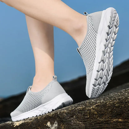 Men's and Women's Flats Fashion Casual Sneakers Couple Walking Shoes Plus Size 36-48 Breathable Fitness Running Shoes Men Shoes