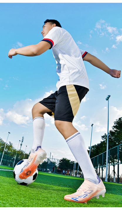 New Men Football Boots Match Cleats High-quality Futsal Indoor Sneakers Non-Slip Grass Soccer Shoes Hot-selling High-top Outdoor