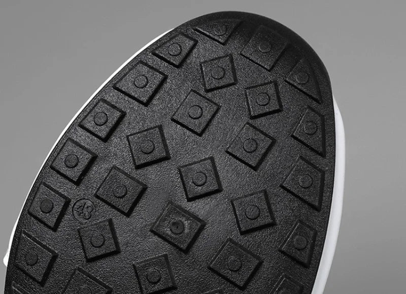 Chaussures d'été respirantes pour hommes, baskets de course légères Anti-odeur, chaussures vulcanisées à lacets, polyvalentes 39-47, nouvelle collection