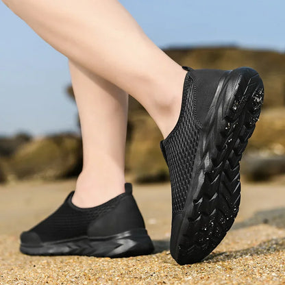 Men's and Women's Flats Fashion Casual Sneakers Couple Walking Shoes Plus Size 36-48 Breathable Fitness Running Shoes Men Shoes