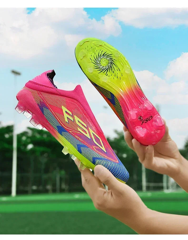 Nouvelles chaussures de football pour hommes, de haute qualité, très vendues, antidérapantes, mi-hautes, légères, pour l'extérieur, crampons de match, pour l'entraînement sur gazon.