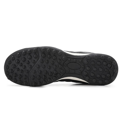 Nouveaux hommes chaussures de Football baskets bottes de Football antidérapant herbe intérieur haute qualité Match lumière Futsal crampons vente chaude en plein air