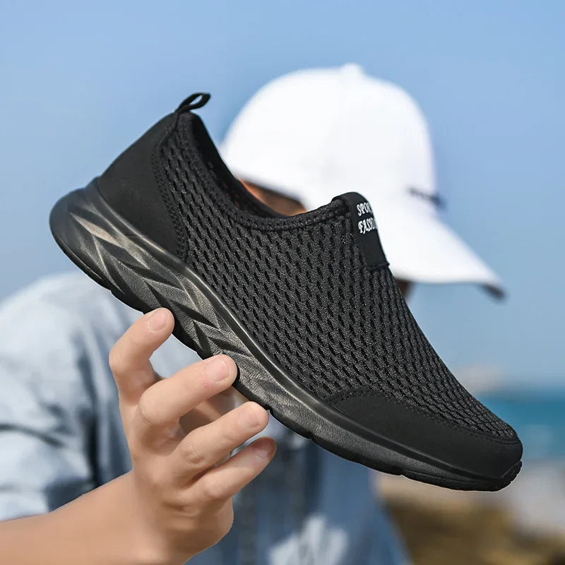 Men's and Women's Flats Fashion Casual Sneakers Couple Walking Shoes Plus Size 36-48 Breathable Fitness Running Shoes Men Shoes
