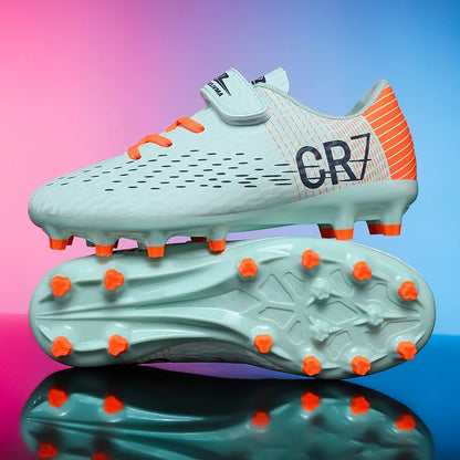 Nouvelles chaussures de football montantes à crampons longs pour adolescents et étudiants, adaptées aux garçons et aux filles, élégantes, durables et tendance