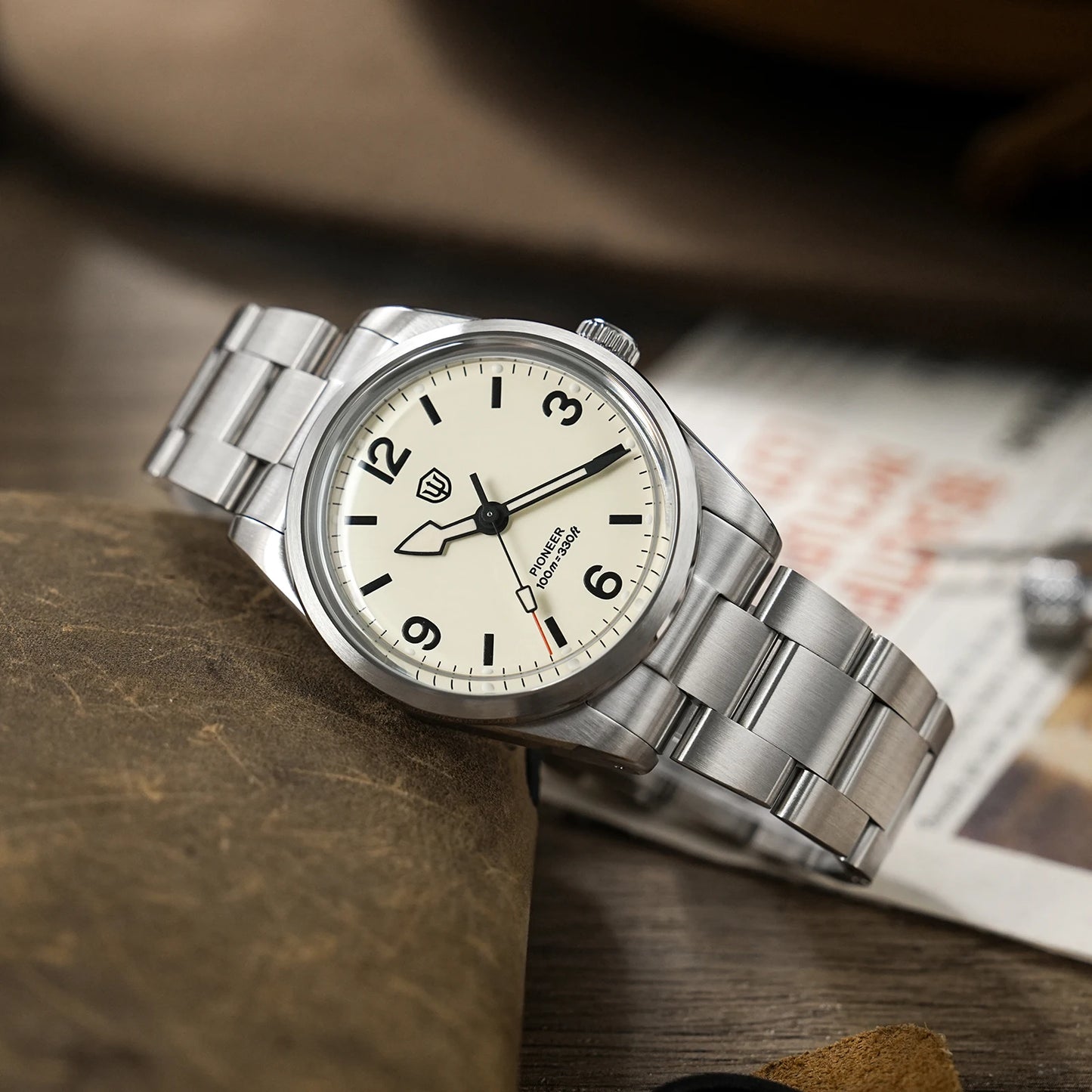 Watchdives WD1960S V2 36.5mm Quartz Watch VH31 Sweep Seconds Vintage Style Sapphire Crystal BGW9 Lume 100M Waterproof Steel