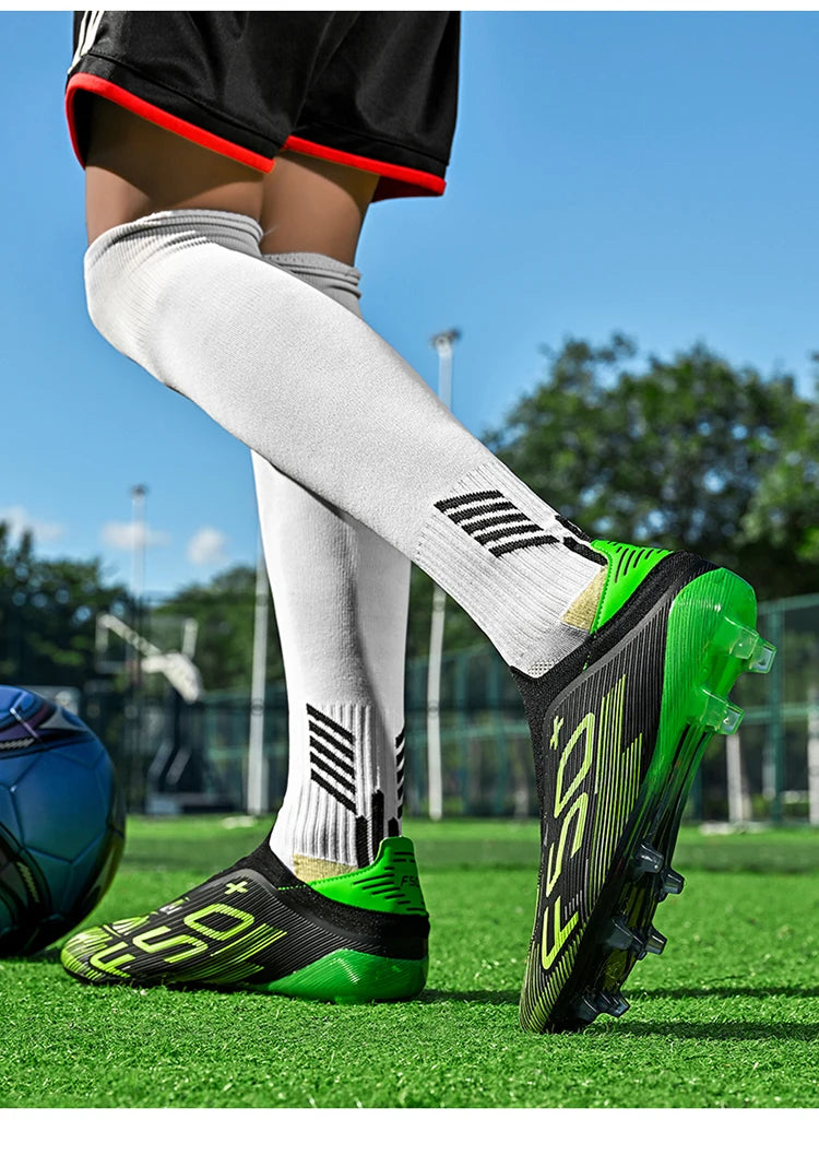 Nouvelles chaussures de football pour hommes, baskets antidérapantes, chaussures d'entraînement, bottes de football très vendues, crampons légers de haute qualité pour matchs sur gazon, mi-hautes pour l'extérieur