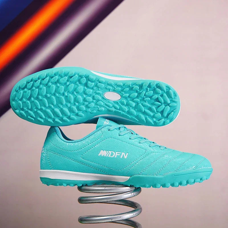 New Men Football Boots Match Professional Sneakers Non-slip Soccer Shoes Outdoor Drop Shipping Unisex Training Sport Futsal