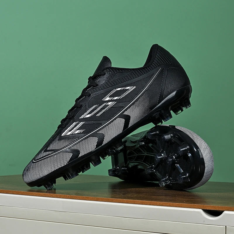Nouvelles chaussures de football pour hommes, chaussures de sport respirantes, chaussures de football d'extérieur antidérapantes, chaussures de futsal de haute qualité, haute tige, ultralégères, pour les matchs