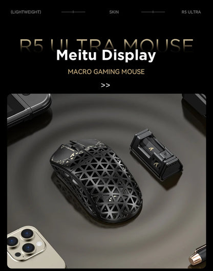 Bezdrátová herní myš ATTACK SHARK R5 Ultra Carbon Fiber, herní senzor PixArt PAW3950MAX, 42000DPI, 8000Hz, MCU Nordic 52840