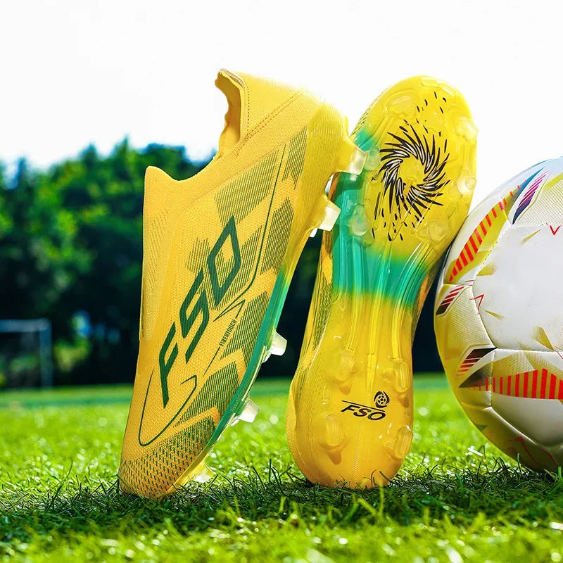 Nouvelles chaussures de football pour hommes, de haute qualité, antidérapantes, légères, très vendues, crampons d'entraînement pour terrain en herbe, mi-hautes, pour les matchs en extérieur, chaussures de sport.