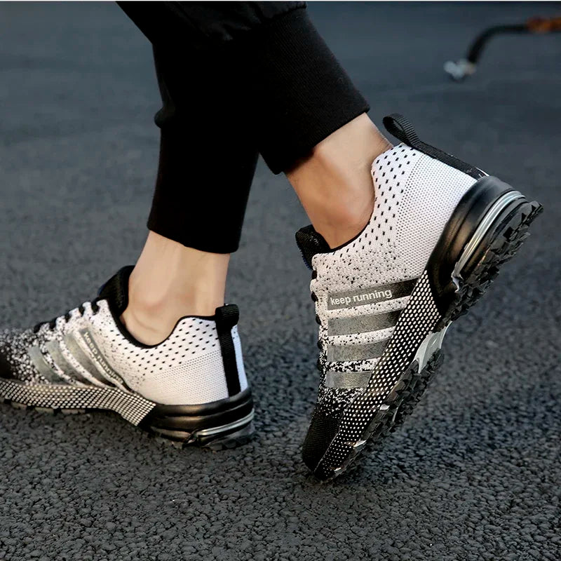 Men's and Women's Flats Fashion Casual Sneakers Couple Walking Shoes Plus Size 36-48 Breathable Fitness Running Shoes Men Shoes