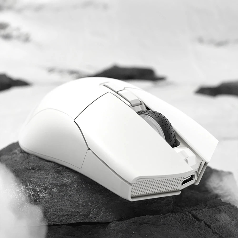 Motospeed Darmoshark N3 Pro Bluetooth brezžična gaming miška, dvojni 8K, tri-mode, polnilna, PAW3395, 64g, ergonomska miška za gamerje