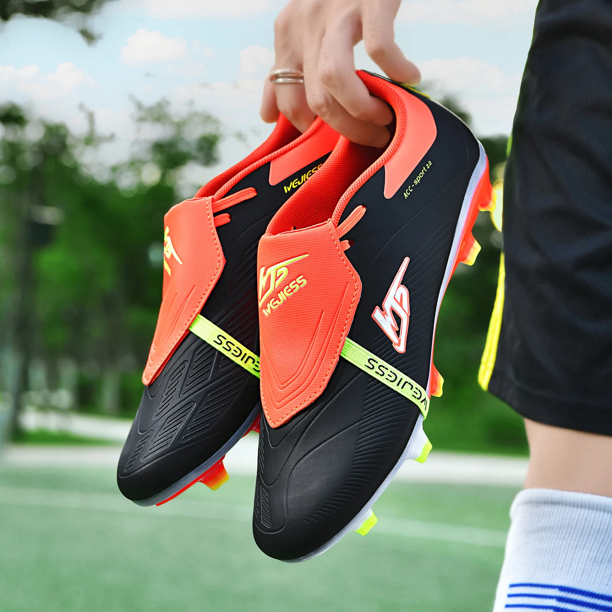 Nouvelles chaussures de football pour hommes, chaussures de soccer de haute qualité, crampons, chaussures unisexes pour femmes, vente flash, chaussures de futsal professionnelles, baskets TF/FG ultralégères