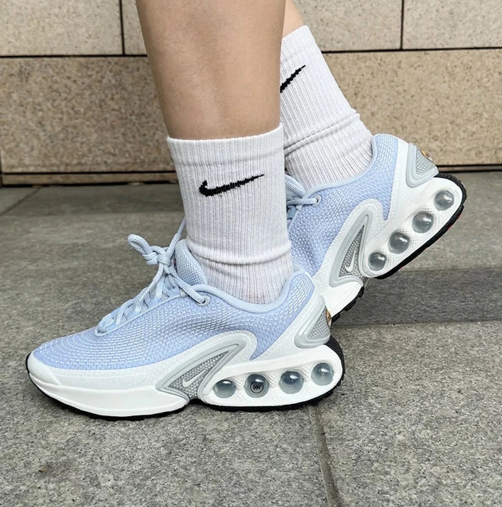 Nike Air Cushion Cushioning, Rebound, and Durability Training Women's Running Shoes, New Air Max Dn High Grip Comfort Fitness Sports Running Shoes, Retro Thick-Soled Dad Shoes, Shock-Absorbing Running Shoes, Recommended with