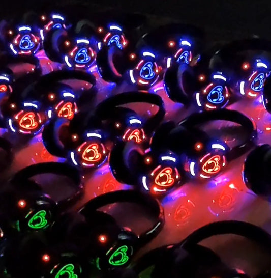 Trådlösa hörlurar för Silent Disco, RF LED DJ-partyheadset 863–865 MHz/915 MHz med 3-kanals LED-belysning och 10 timmars batteritid