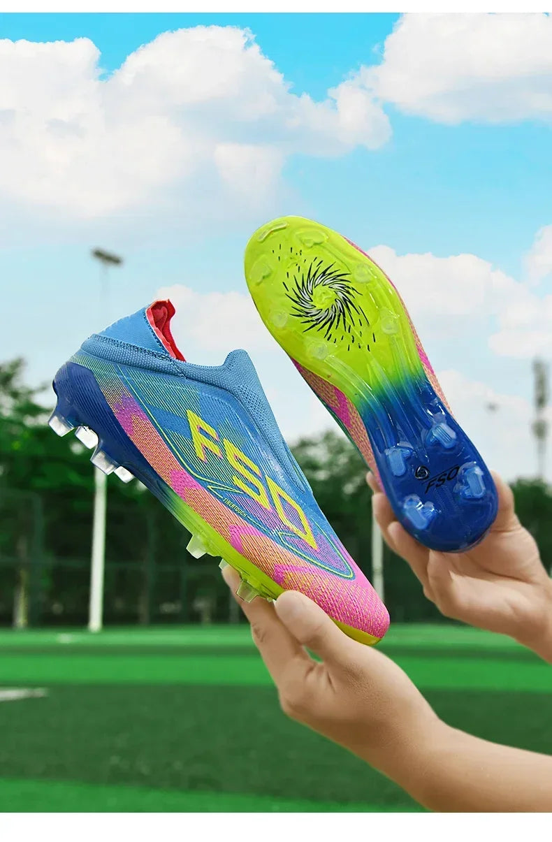 Nouvelles chaussures de football pour hommes, légères, très vendues, de haute qualité, crampons pour terrain en herbe, chaussures de football mi-hautes, baskets antidérapantes pour l'extérieur.