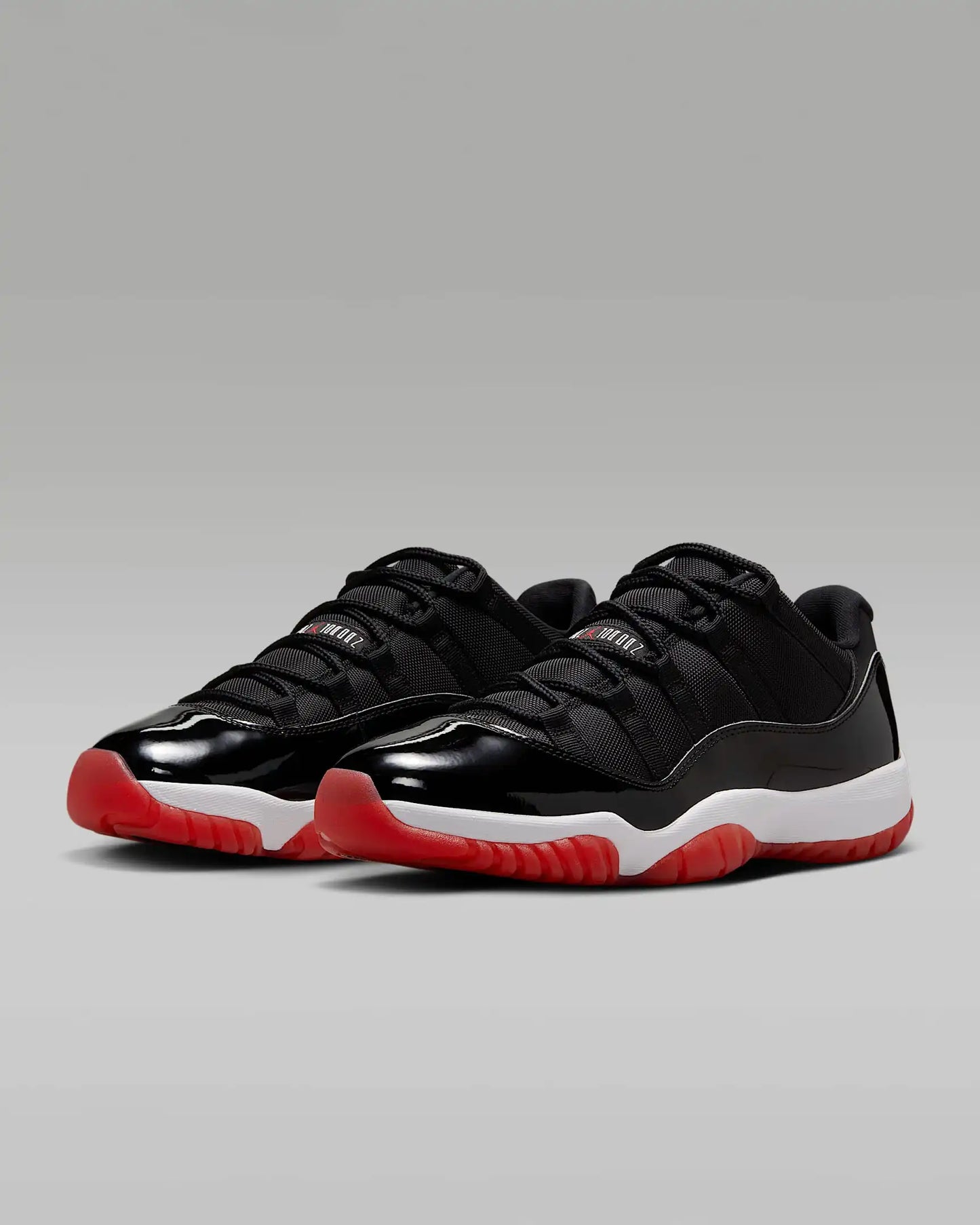 Jordan Air Jordan 11 Retro Low Bred, a comfortable and versatile basketball shoe FV5121-006