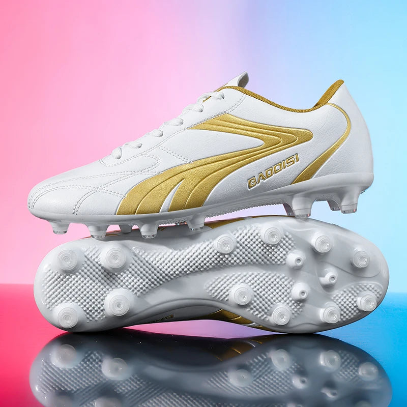 Men Soccer Shoes Breathable Football Boots Futsal Ultralight Professional Training Sneakers Unisex Grass Cleats Match Sport