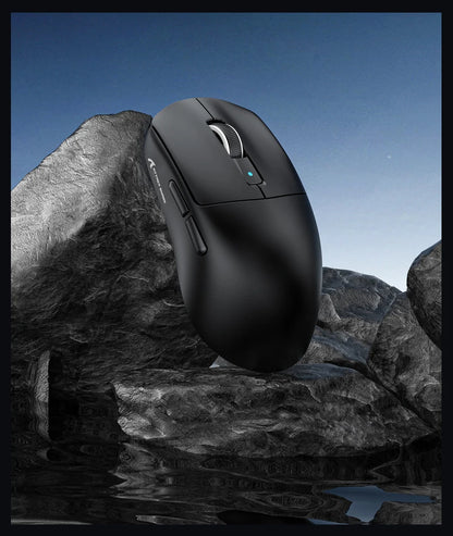 ATTACK SHARK R6 PAW3950MAX bežični gaming miš, 8Khz frekvencija ispitivanja, ultralagani 39g, Nordic 52840 MCU, Omron optički mikroprekidači
