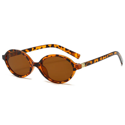 1 Pair of Fashionable Black Round Women's Glasses - UV Resistant Gradient Lenses Glossy Plastic Frame Perfect for Casual Wear