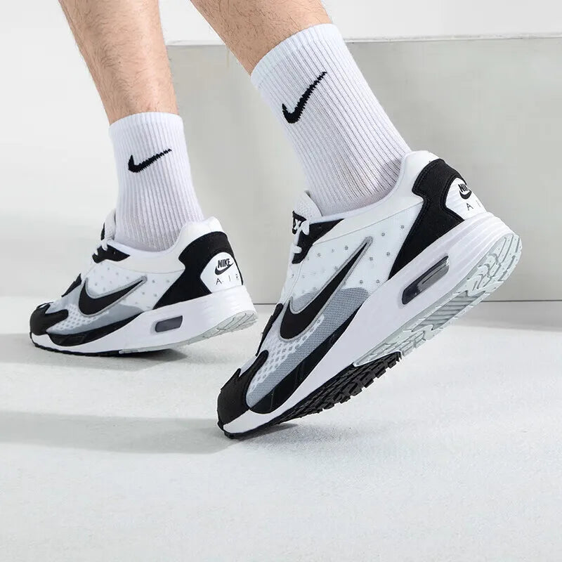 Nike Rear-Cushioning Visible Air Cushion Soft-Soled Outdoor Men's Running Shoes, New Lightweight and Comfortable Everyday Walking and Sports Running Shoes, Air Max Solo Series Fashionable Black and White Panda Color Versatile