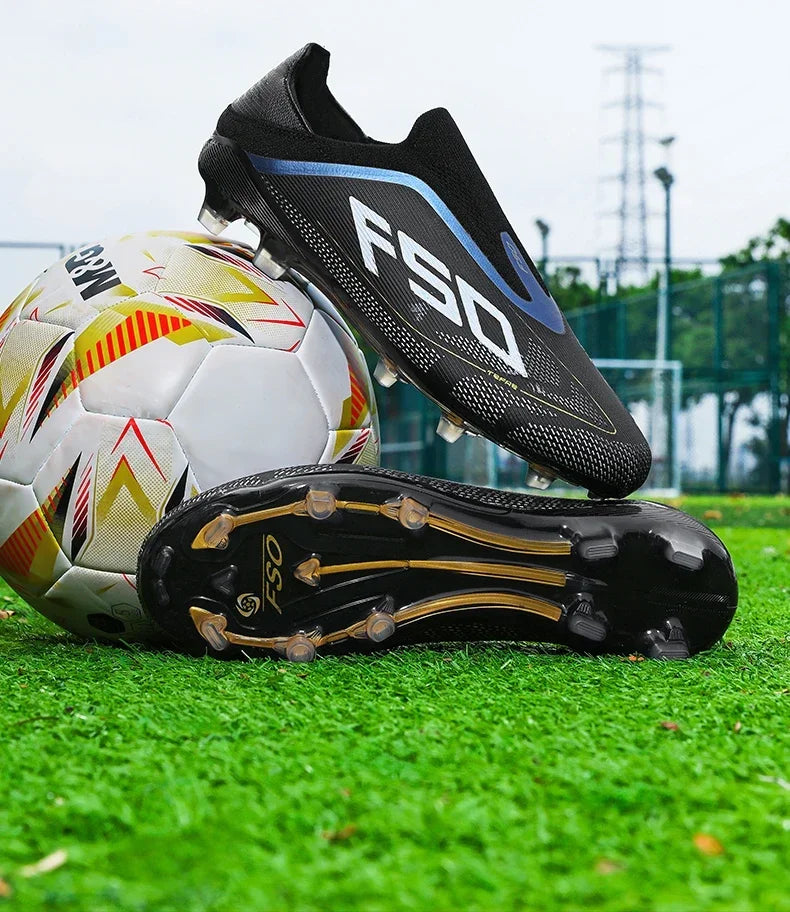 New Men Soccer Shoes Grass Cleats High-quality Match Outdoor Football Boots Non-Slip Boys Sneakers Hot-selling High-top Light