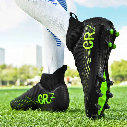Chaussures de football professionnelles pour hommes, originales, respirantes, confortables, résistantes, pour terrain en herbe.