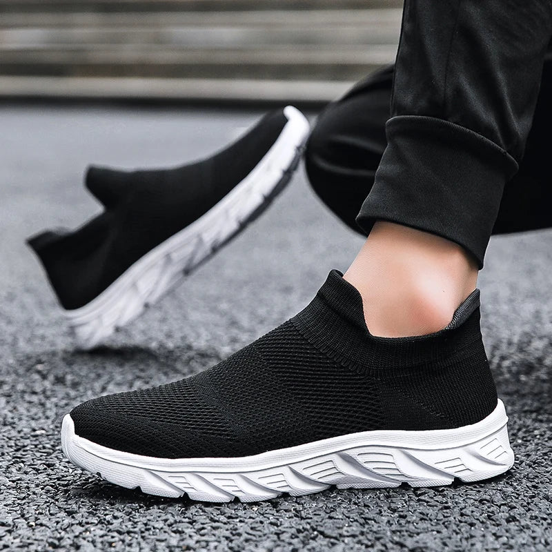 Breathable Men Casual Shoes Slip on Male Vulcanized Shoes Lightweight Men's Casual Sneakers Soft Anti-slip Flats Outdoor Loafers