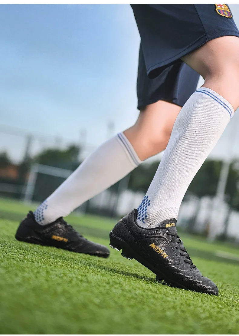 New Men Football Boots Match Professional Sneakers Non-slip Soccer Shoes Outdoor Drop Shipping Unisex Training Sport Futsal