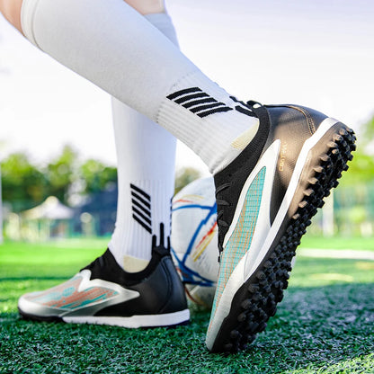 New Men Soccer Shoes Professional Society Turf Training Football Field Boots Non-Slip TF/FG Indoor Football Shoes 32-45