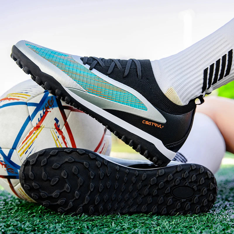 New Men Soccer Shoes Professional Society Turf Training Football Field Boots Non-Slip TF/FG Indoor Football Shoes 32-45