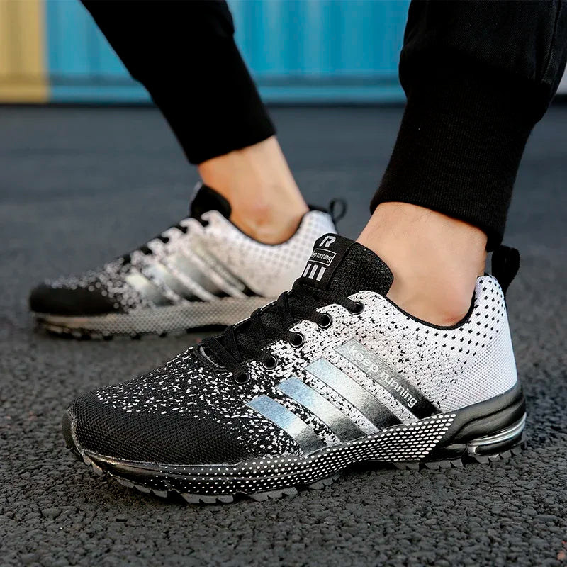 Men's and Women's Flats Fashion Casual Sneakers Couple Walking Shoes Plus Size 36-48 Breathable Fitness Running Shoes Men Shoes