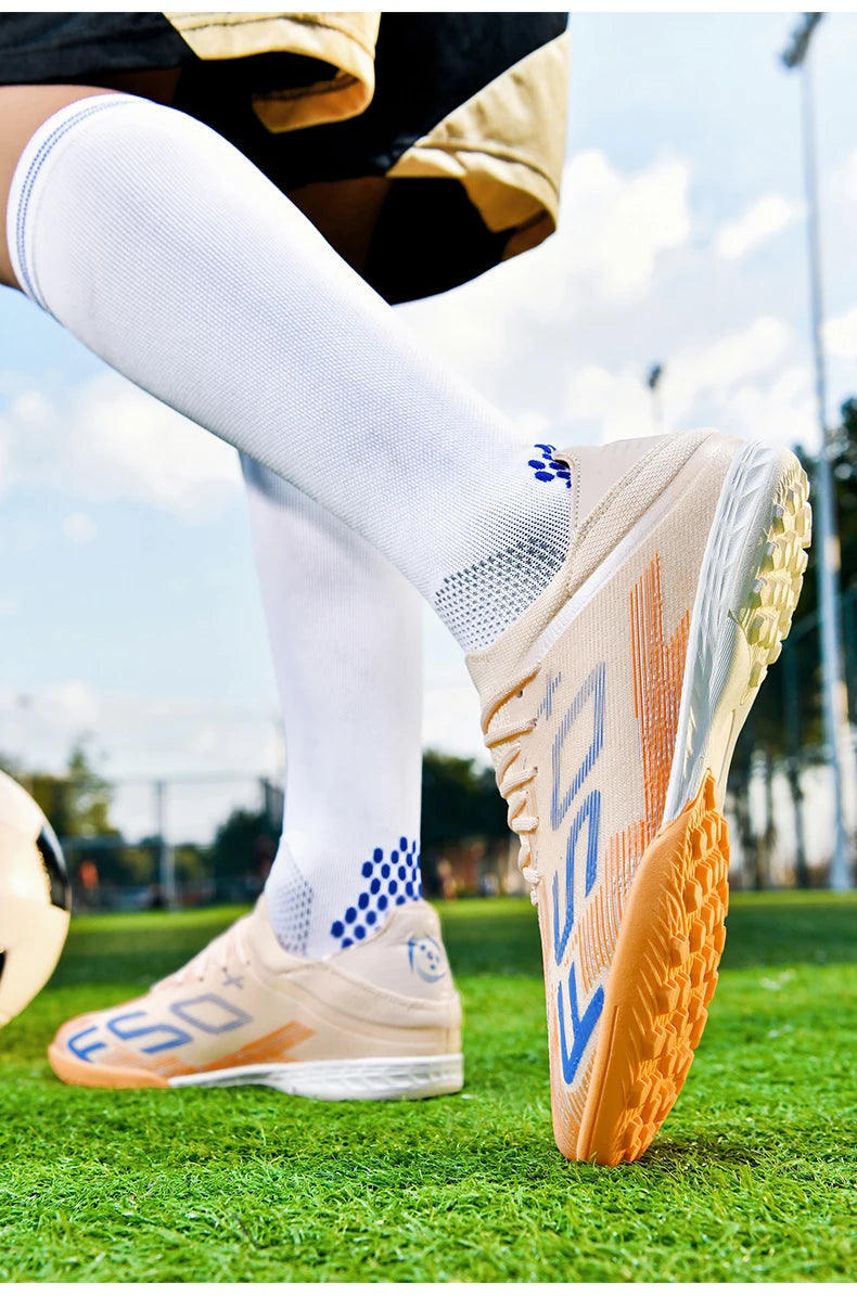 New Men Football Boots Match Cleats High-quality Futsal Indoor Sneakers Non-Slip Grass Soccer Shoes Hot-selling High-top Outdoor